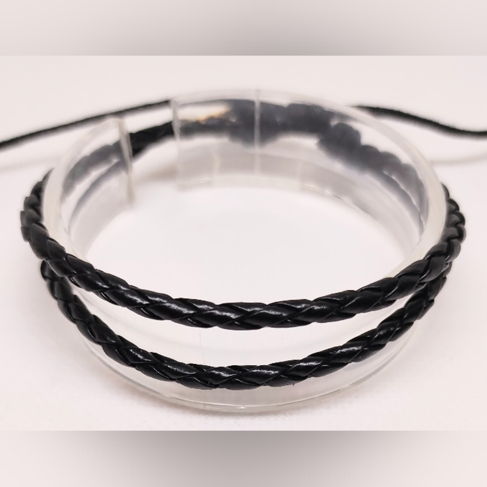 Black Braided Bracelet F77